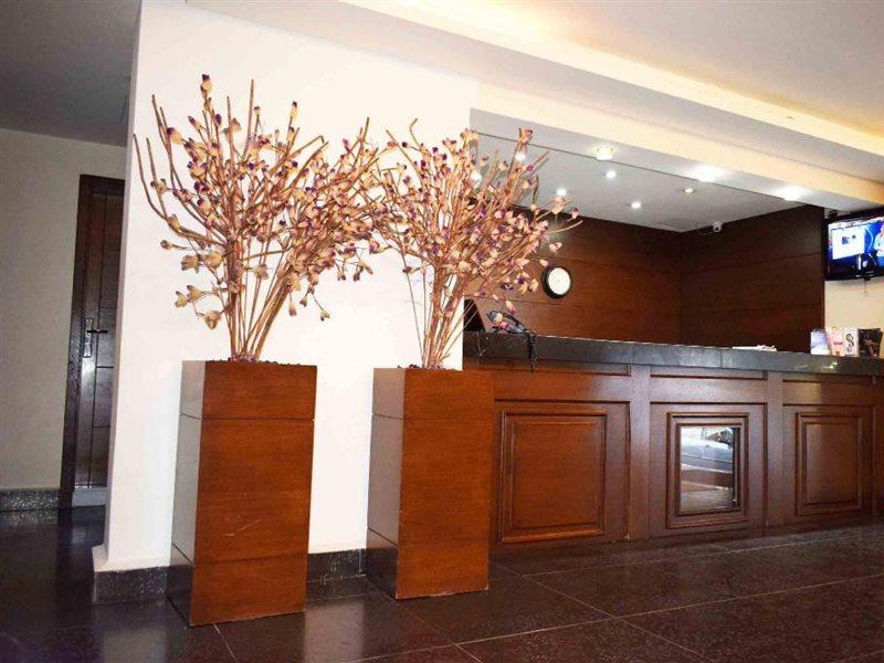 Orient Prince Hotel Beirut Bagian luar foto