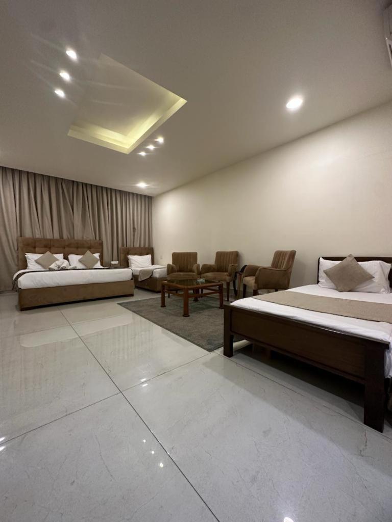 Orient Prince Hotel Beirut Bagian luar foto