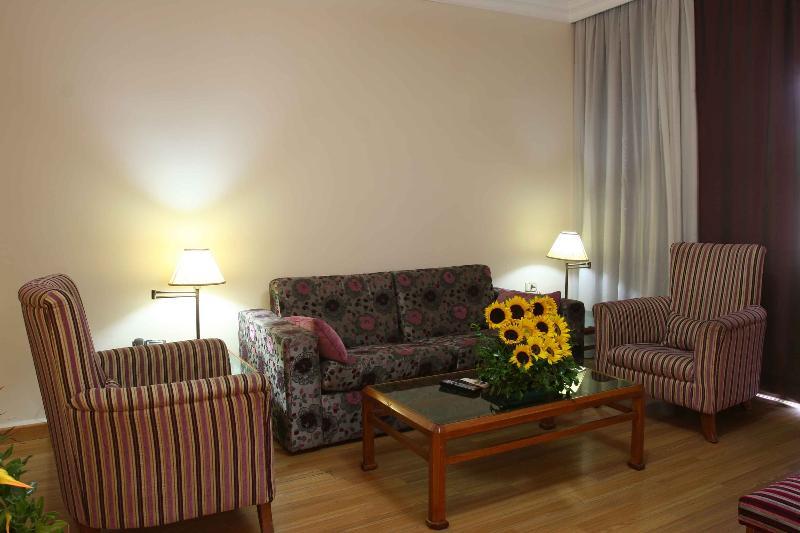 Orient Prince Hotel Beirut Bagian luar foto